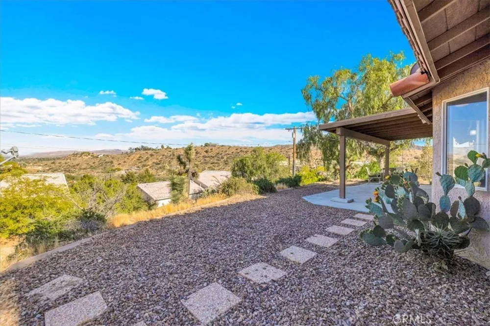 7655 Ventura Yucca Valley, CA 92284