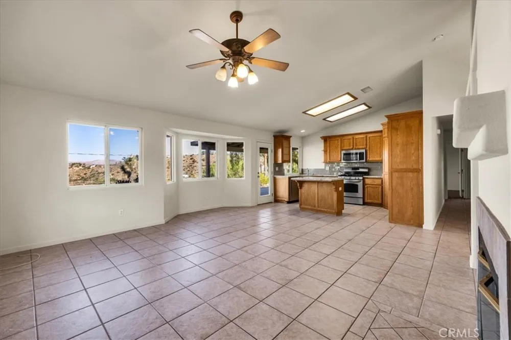 7655 Ventura Yucca Valley, CA 92284