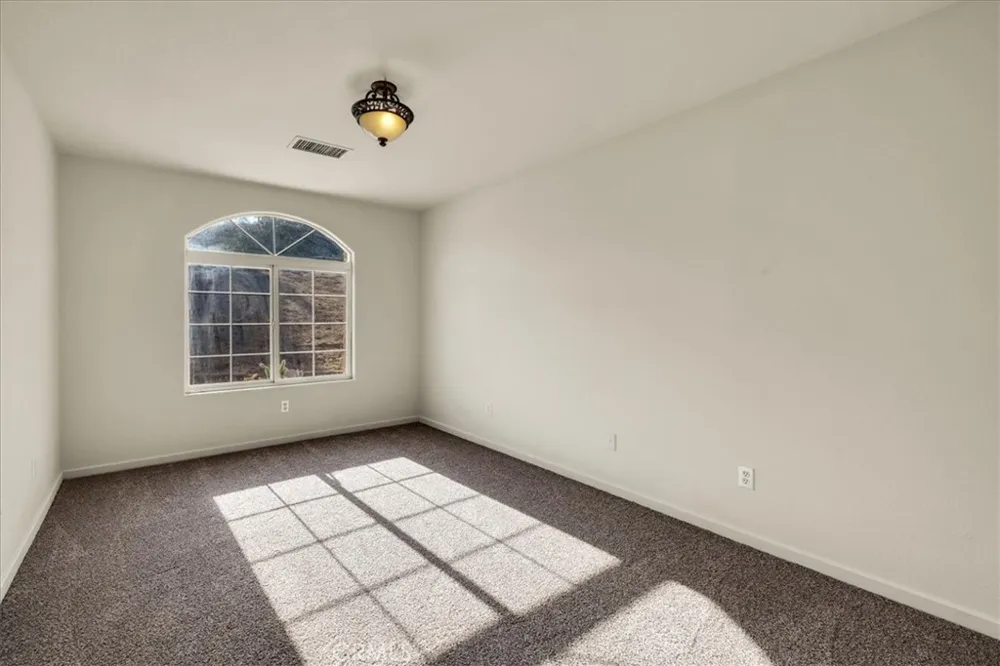 7655 Ventura Yucca Valley, CA 92284