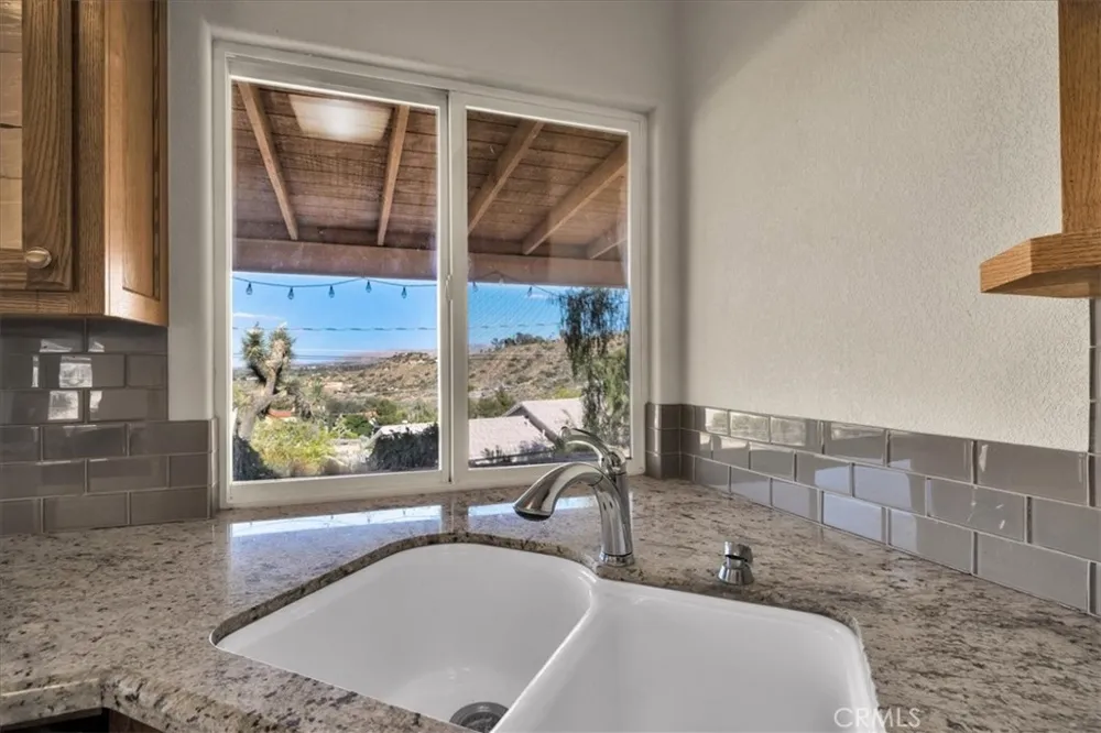 7655 Ventura Yucca Valley, CA 92284