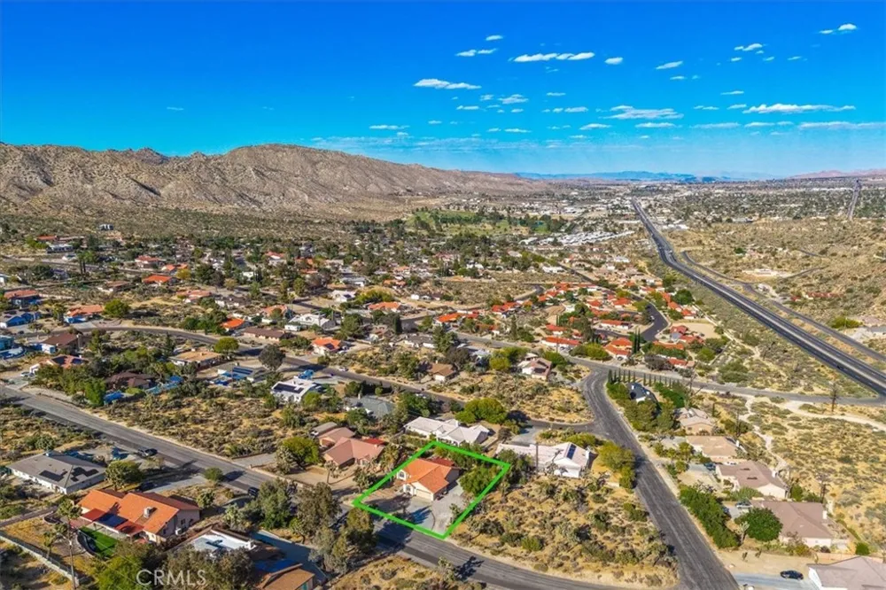 7655 Ventura Yucca Valley, CA 92284