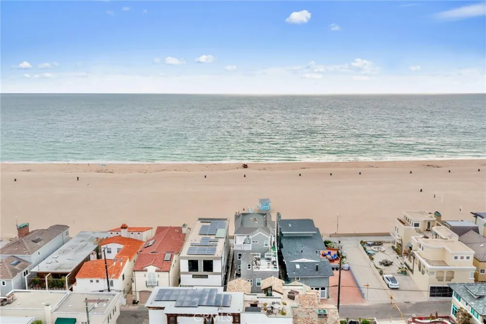 1836 The Strand Hermosa Beach, CA 90254