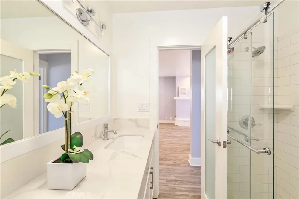 1836 The Strand Hermosa Beach, CA 90254