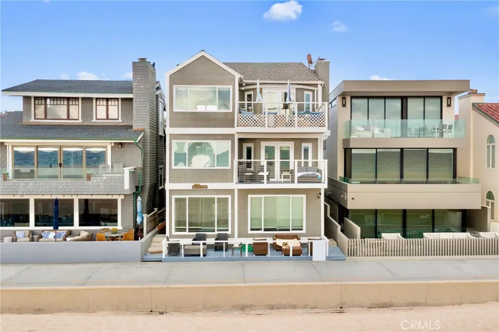 1836 The Strand Hermosa Beach, CA 90254
