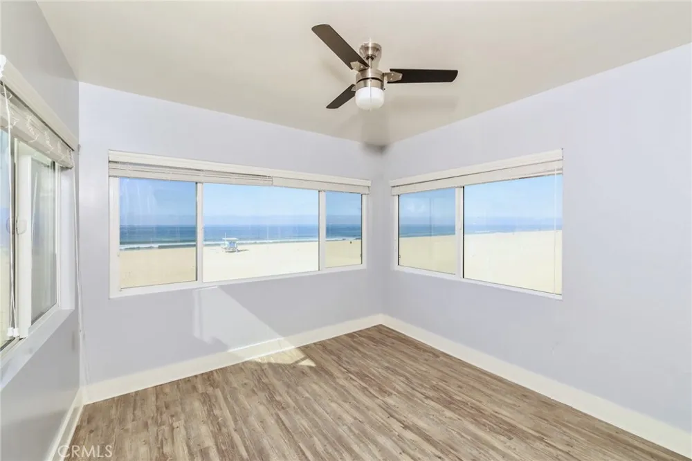 1836 The Strand Hermosa Beach, CA 90254