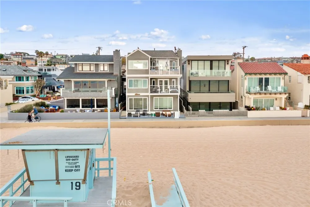 1836 The Strand Hermosa Beach, CA 90254