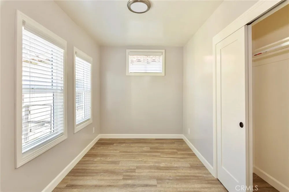 1836 The Strand Hermosa Beach, CA 90254