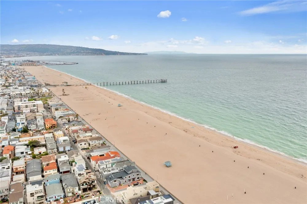 1836 The Strand Hermosa Beach, CA 90254