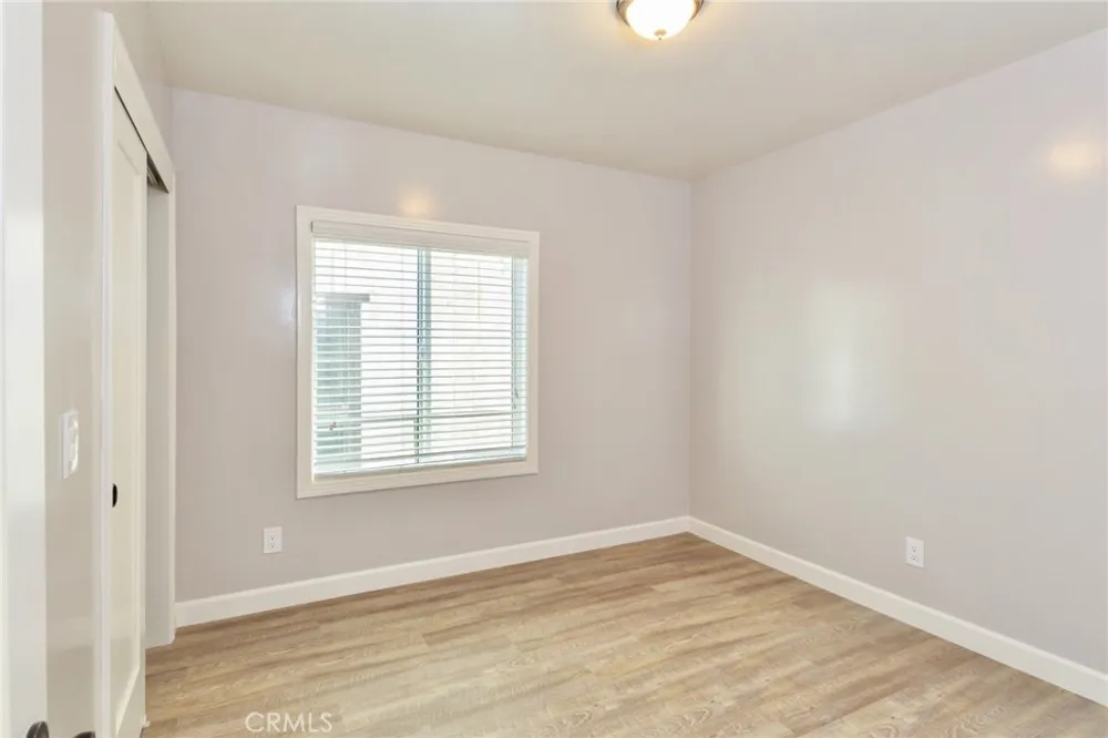 1836 The Strand Hermosa Beach, CA 90254