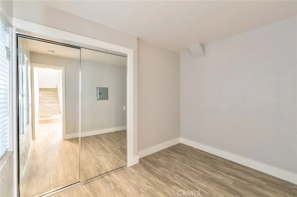 1836 The Strand Hermosa Beach, CA 90254