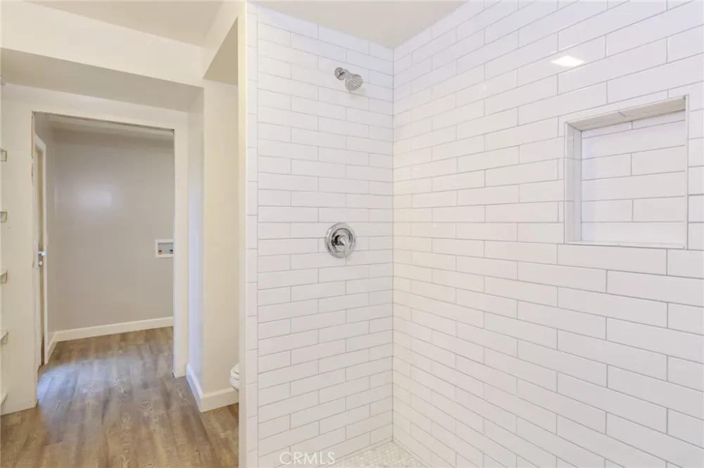 1836 The Strand Hermosa Beach, CA 90254