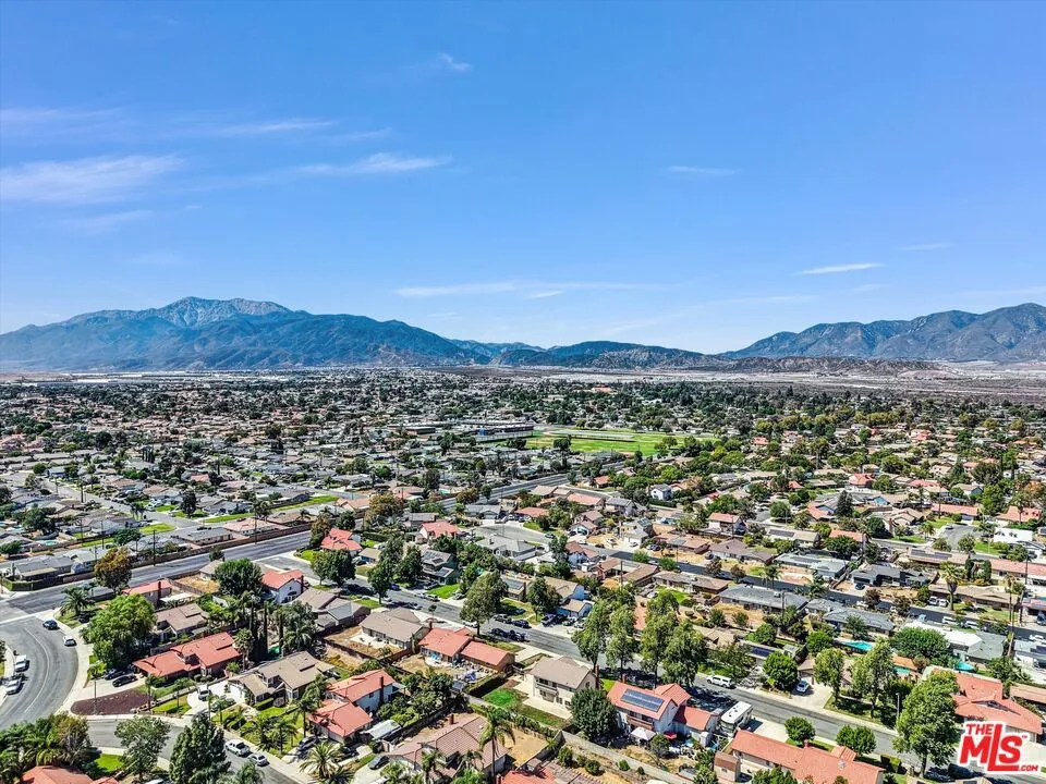619 W Arbeth Street Rialto, CA 92377