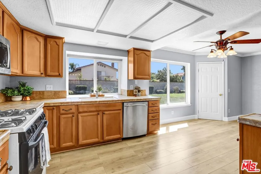 619 W Arbeth Street Rialto, CA 92377