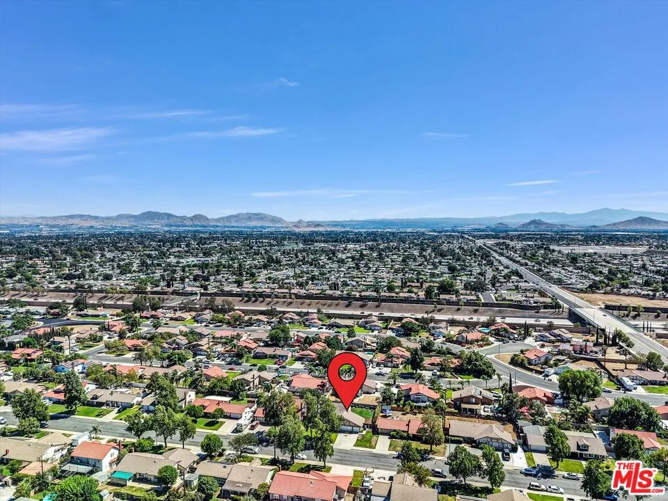 619 W Arbeth Street Rialto, CA 92377