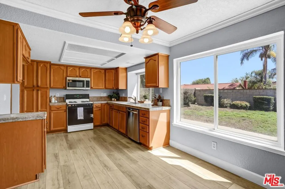 619 W Arbeth Street Rialto, CA 92377