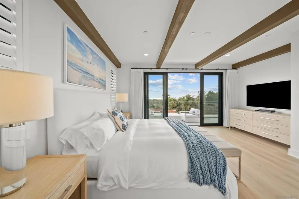 1260 Molara Ln Encinitas, CA 92024