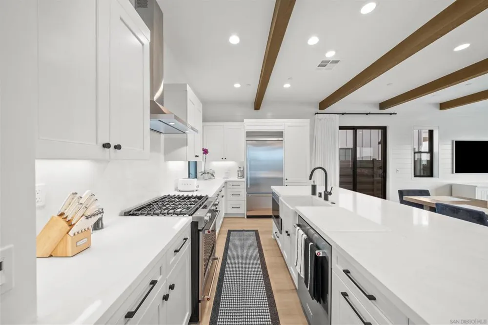 1260 Molara Ln Encinitas, CA 92024