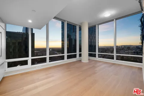877 Francisco Street #3211