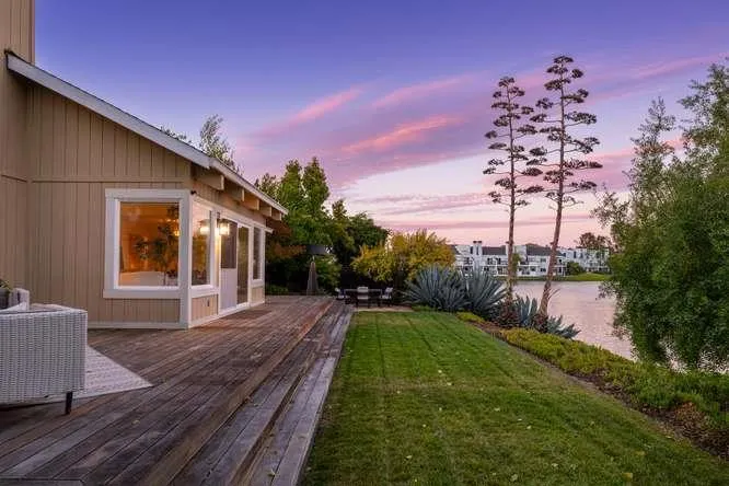 642 Marlin Court Redwood City, CA 94065