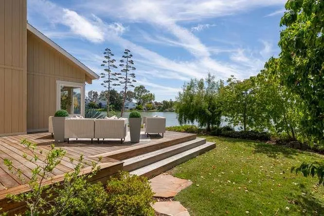 642 Marlin Court Redwood City, CA 94065