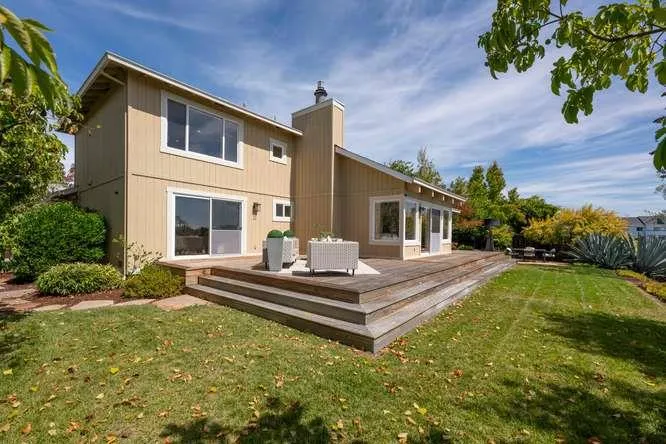 642 Marlin Court Redwood City, CA 94065