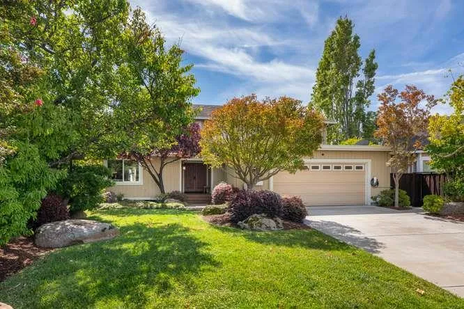 642 Marlin Court Redwood City, CA 94065