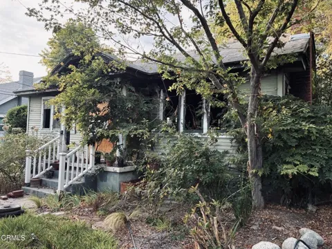 625 E Penn Street