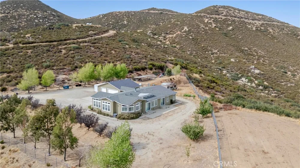 47180 Woodcliff Drive Banning, CA 92220