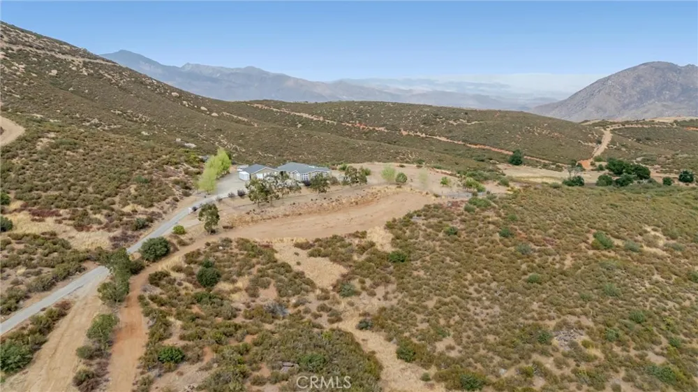 47180 Woodcliff Drive Banning, CA 92220