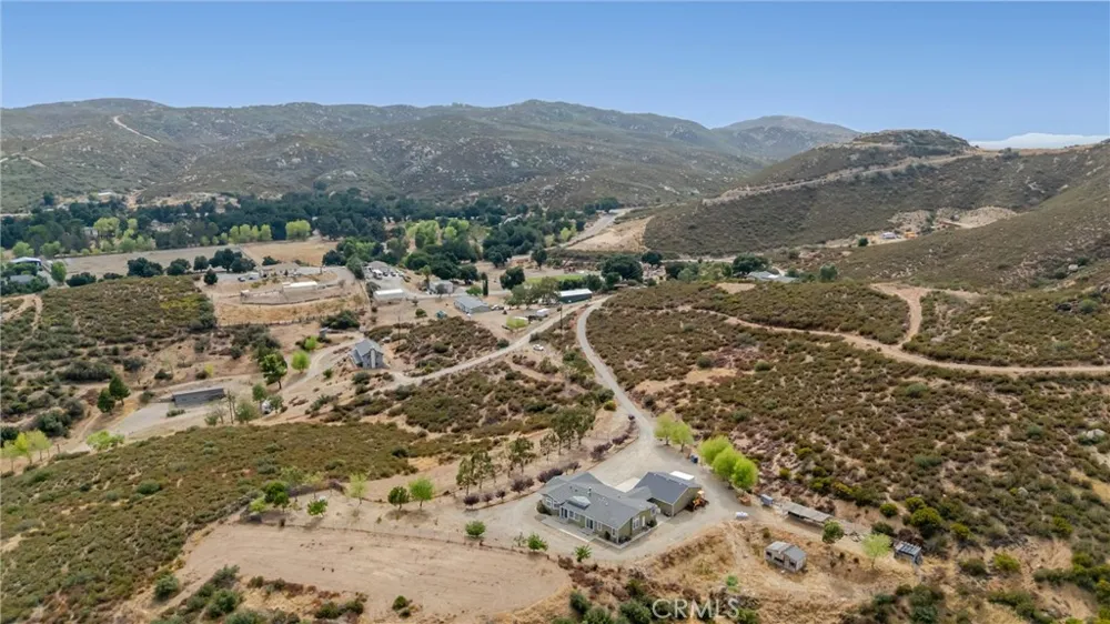 47180 Woodcliff Drive Banning, CA 92220