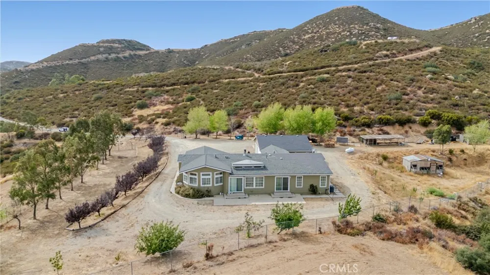 47180 Woodcliff Drive Banning, CA 92220