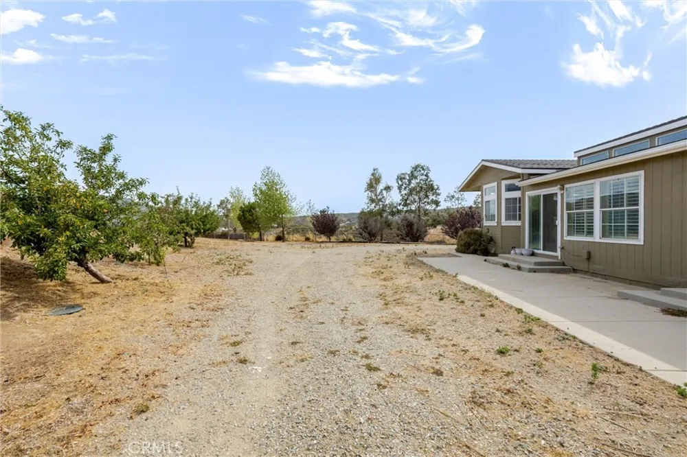 47180 Woodcliff Drive Banning, CA 92220