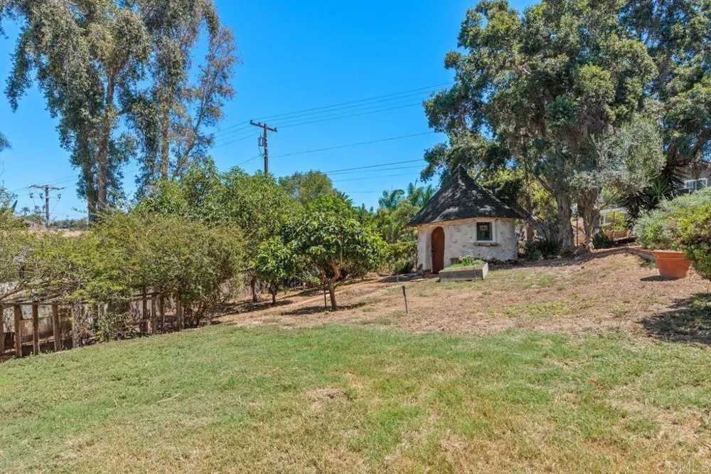 345 Osborne Street Vista, CA 92084