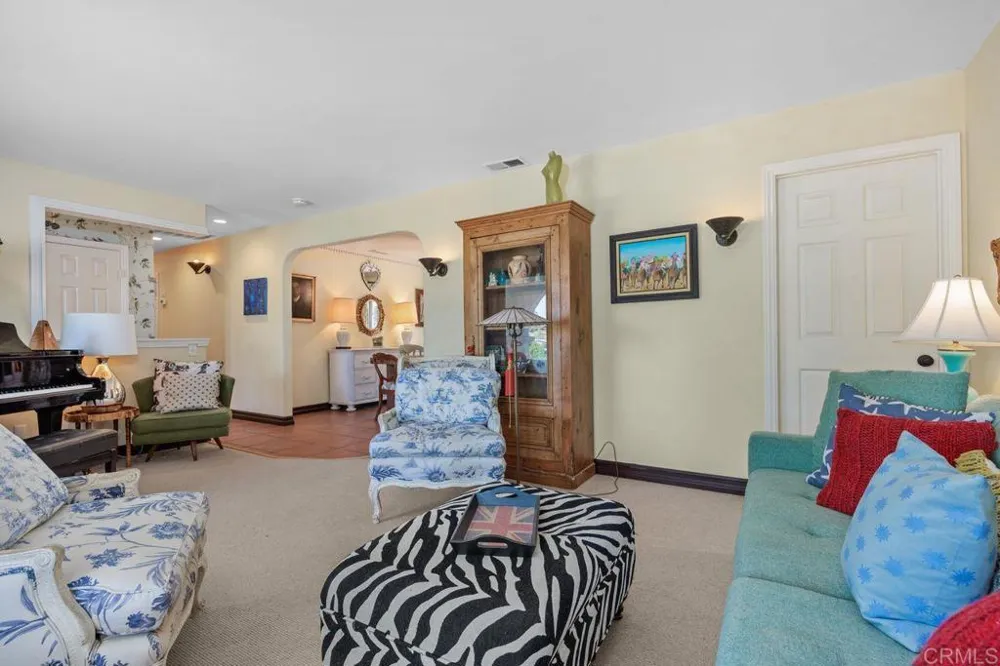 345 Osborne Street Vista, CA 92084
