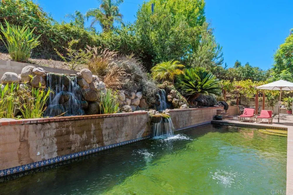 345 Osborne Street Vista, CA 92084