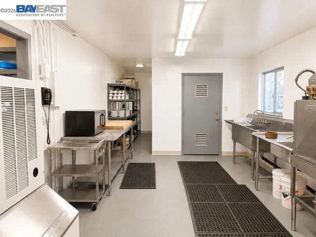 590 Airport Rd Trinity Center, CA 96091
