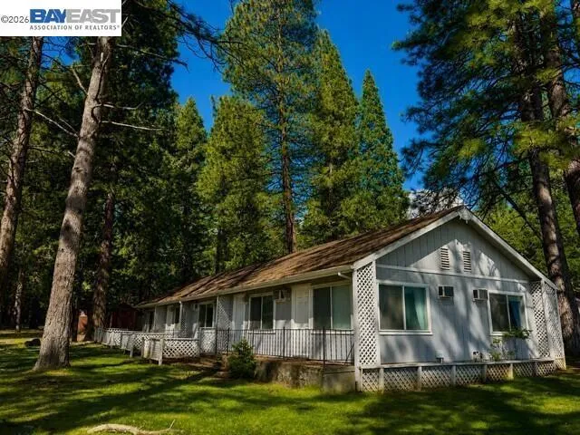 590 Airport Rd Trinity Center, CA 96091