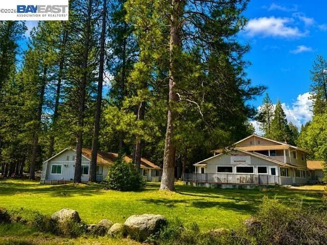 590 Airport Rd Trinity Center, CA 96091