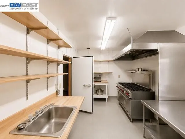 590 Airport Rd Trinity Center, CA 96091