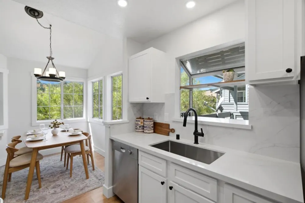 8035 Mountain View Drive #B Pleasanton, CA 94588