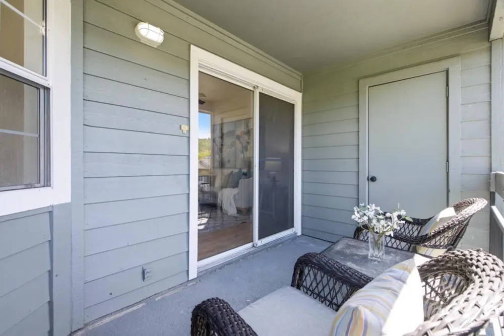 8035 Mountain View Drive #B Pleasanton, CA 94588