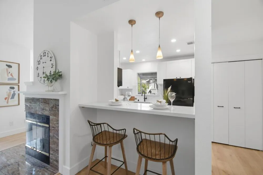 8035 Mountain View Drive #B Pleasanton, CA 94588