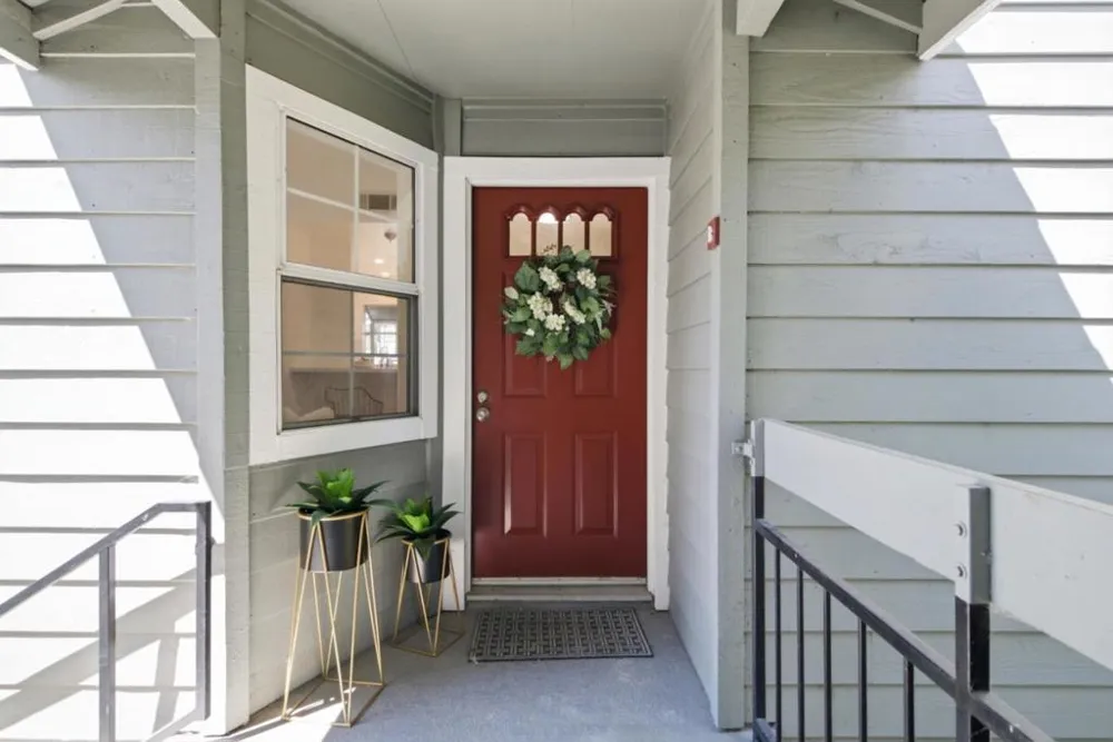 8035 Mountain View Drive #B Pleasanton, CA 94588