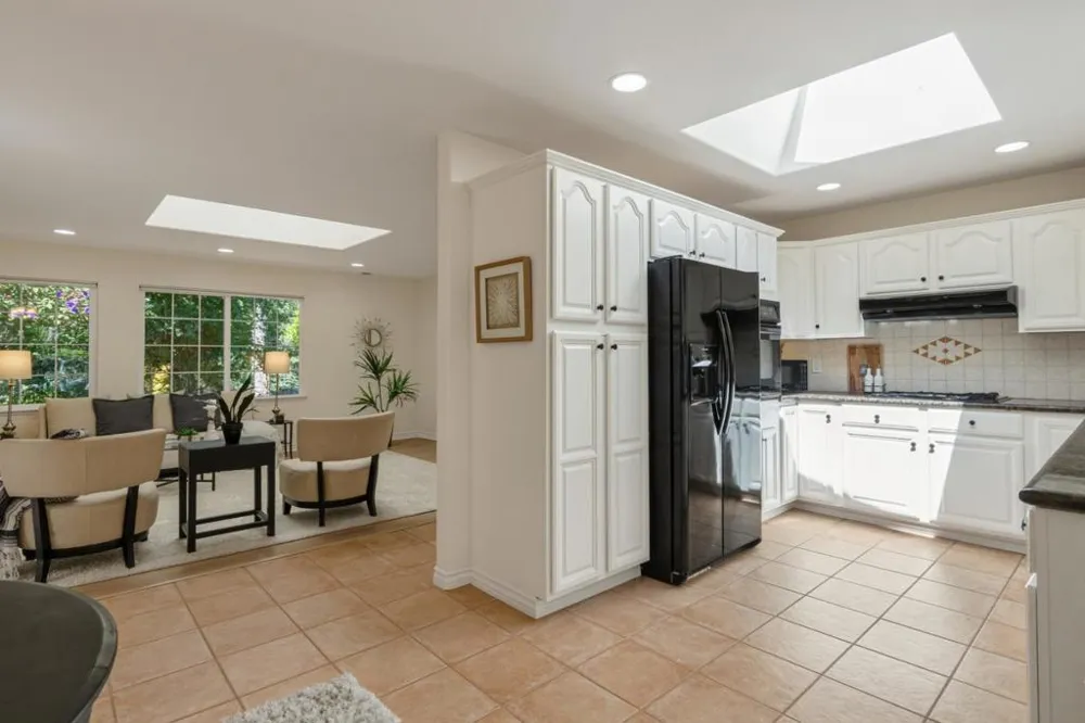 25349 Flanders Drive Carmel, CA 93923