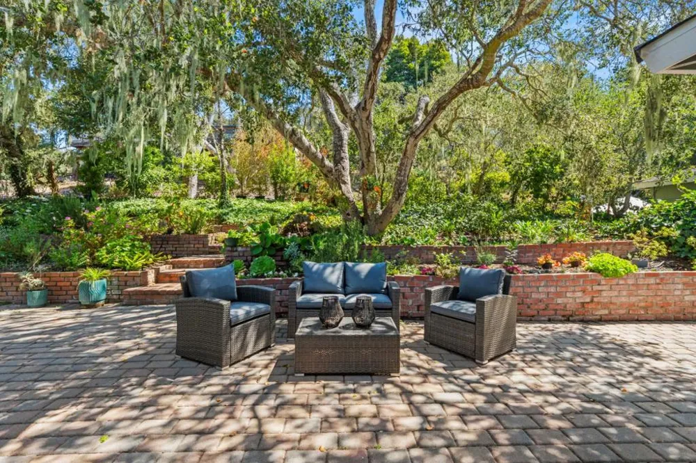 25349 Flanders Drive Carmel, CA 93923