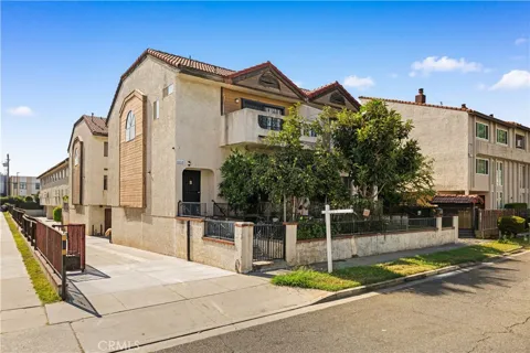 317 Lincoln Street #B