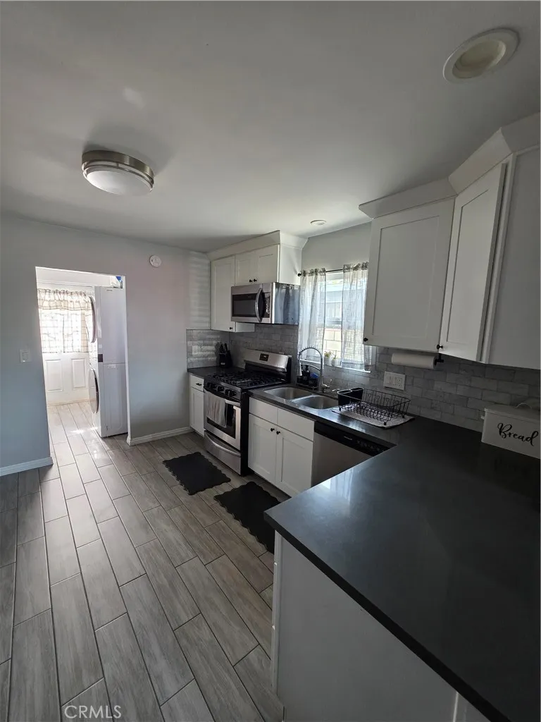 935 S Main Pomona, CA 91766