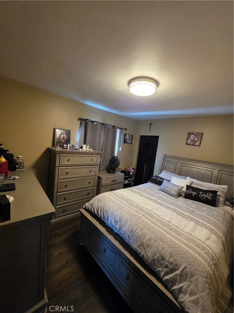 935 S Main Pomona, CA 91766