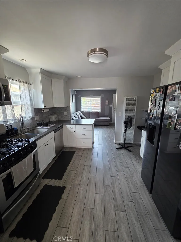 935 S Main Pomona, CA 91766