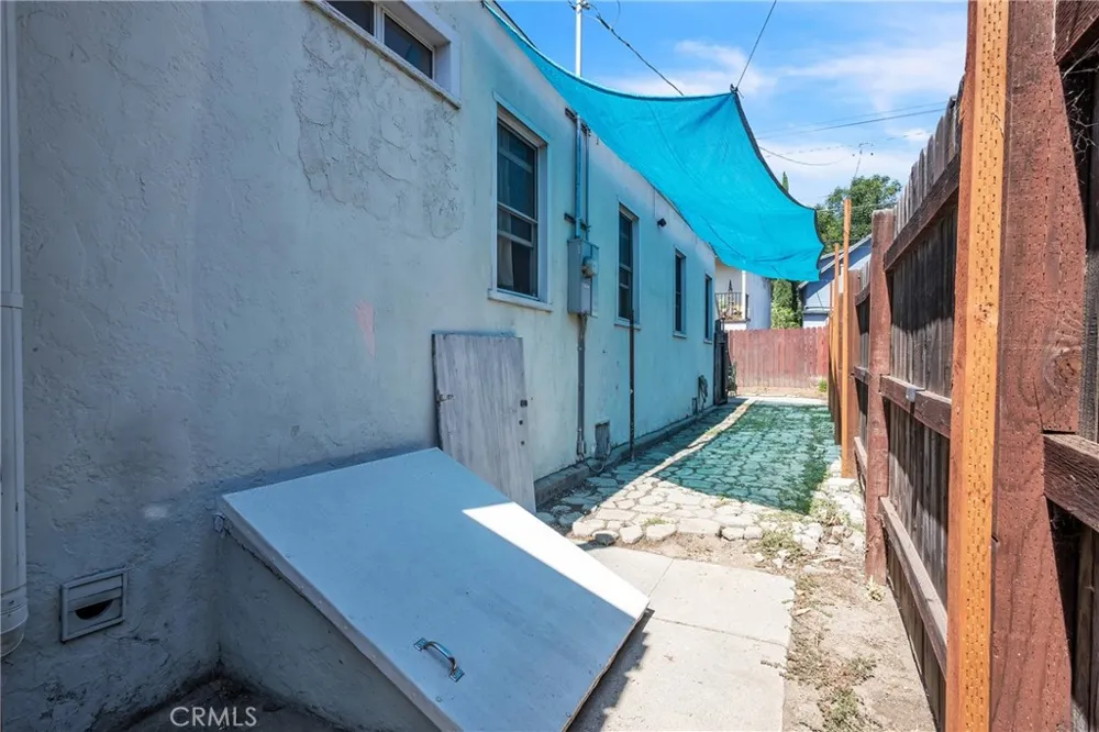 79 Berkeley Avenue Pasadena, CA 91107